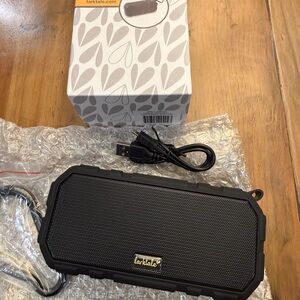 Black Portable Bluetooth Speaker